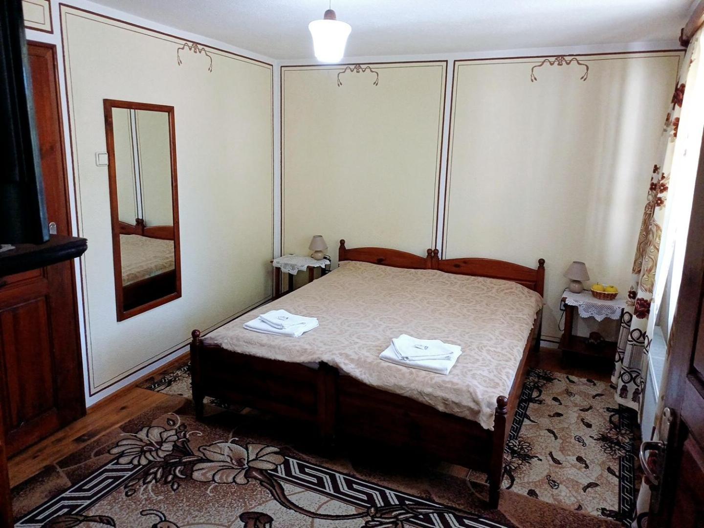 Guest Rooms Dona Koprivshtitsa Ngoại thất bức ảnh